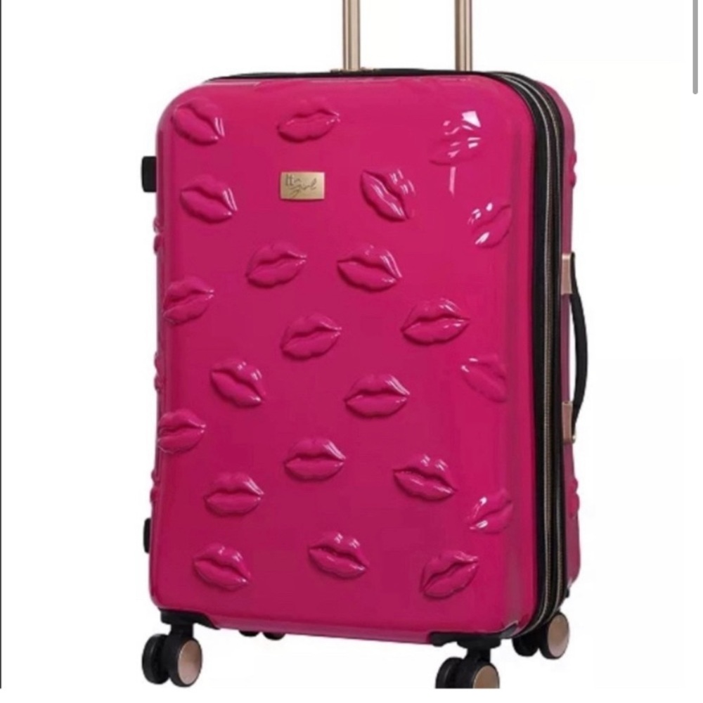 NWT,Rare IT LUGGAGE lips luggage suitcase